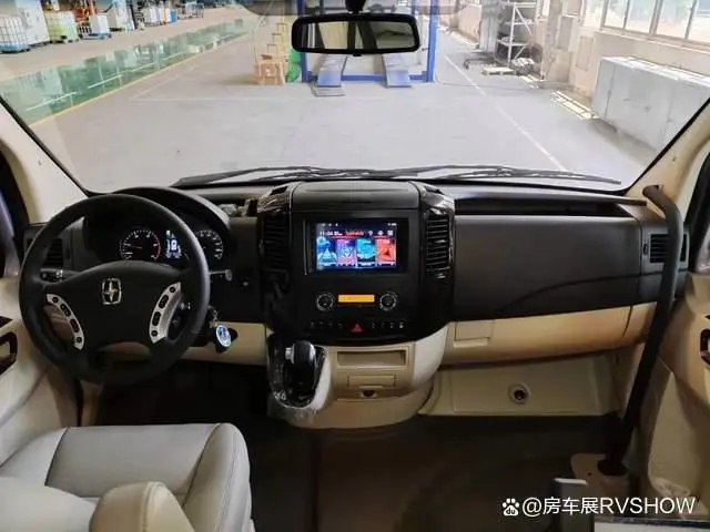 扬州亚星欧睿原厂B型房车，客运底盘，全承载车身，对标奔驰凌特