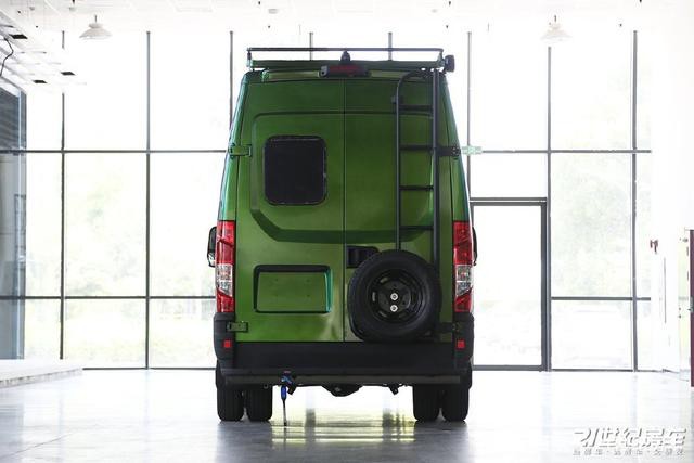 会“变色”的涂装?时尚新潮!拓锐斯特依维柯欧胜B型房车 会“变色”的涂装?时尚新潮!拓锐斯特依维柯欧胜B型房车