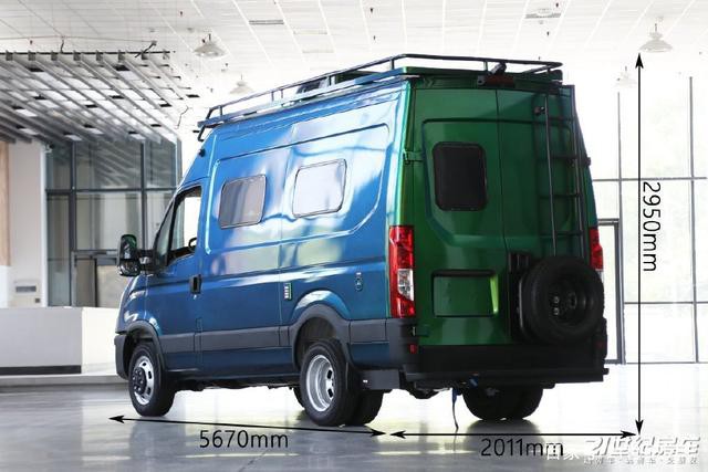 会“变色”的涂装?时尚新潮!拓锐斯特依维柯欧胜B型房车 会“变色”的涂装?时尚新潮!拓锐斯特依维柯欧胜B型房车