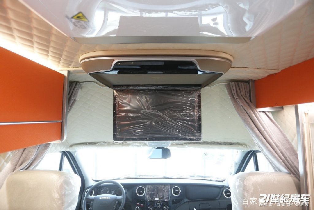 会“变色”的涂装?时尚新潮!拓锐斯特依维柯欧胜B型房车 会“变色”的涂装?时尚新潮!拓锐斯特依维柯欧胜B型房车