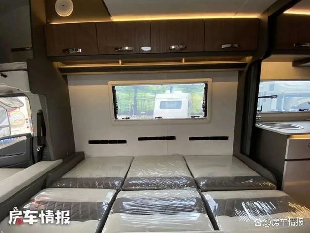 女主人喜欢的房车长啥样？带独立厨房能施展厨艺，超大空间真舒坦