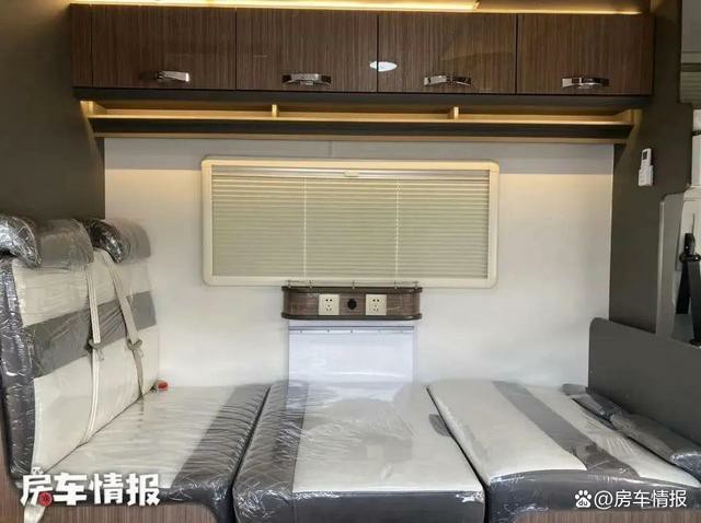 女主人喜欢的房车长啥样？带独立厨房能施展厨艺，超大空间真舒坦