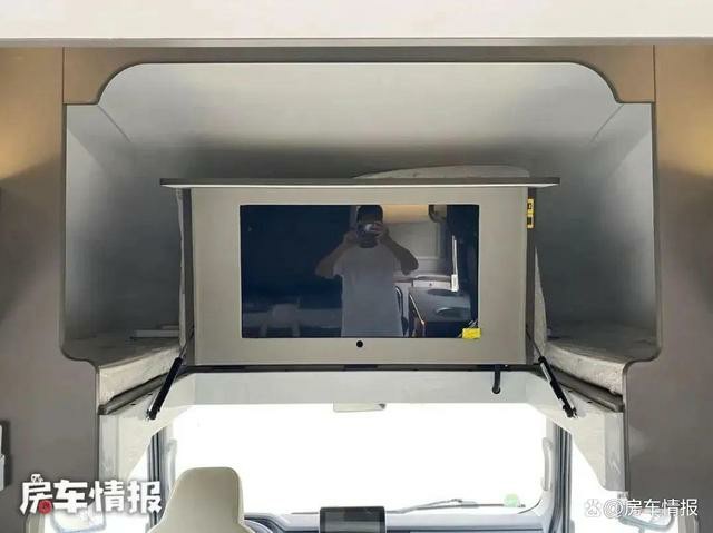 女主人喜欢的房车长啥样？带独立厨房能施展厨艺，超大空间真舒坦