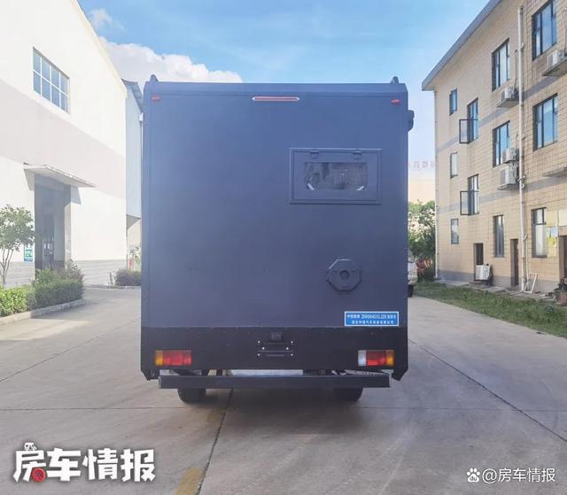 工信部新车公示！江淮主机厂入局房车，解放插混新能源轻卡来袭