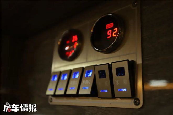 13.98万起的轻卡房车！配2.0升动力，空间大适合四口之家