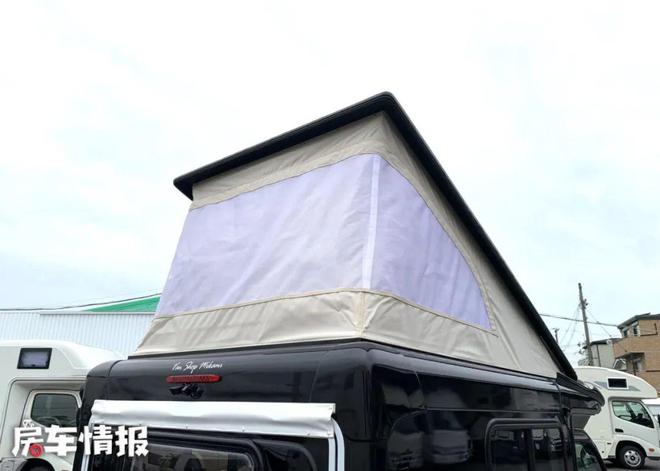 长度仅3.3米的微型房车，内部厨房卧室齐全，号称周末露营神器！